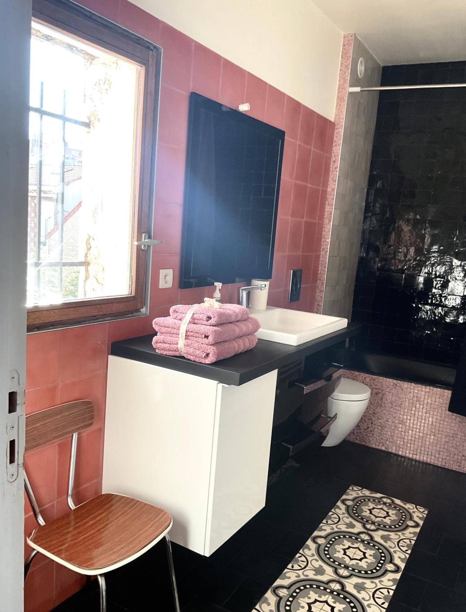 Les Marais Apartment Le Pré-Saint-Gervais Екстериор снимка